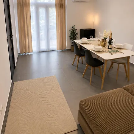 Ketrin Apartamento